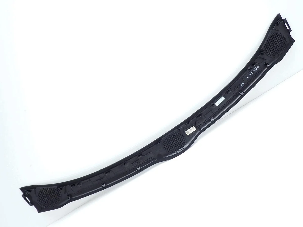 Tesla Model Y Listello Console 1643579-00-A image 3