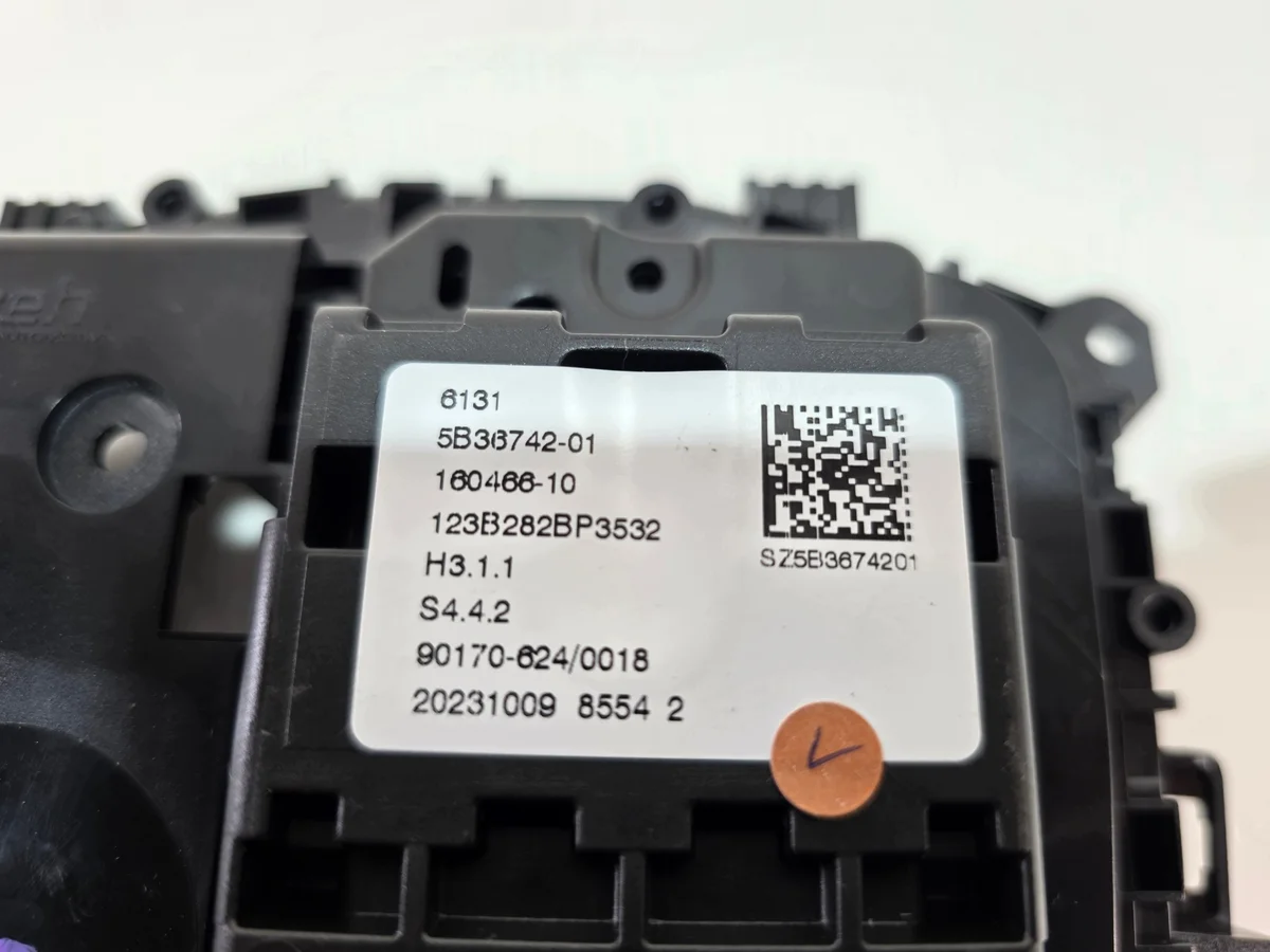 BMW G26 iDrive-paneeli 5B36742 thumbnail 5