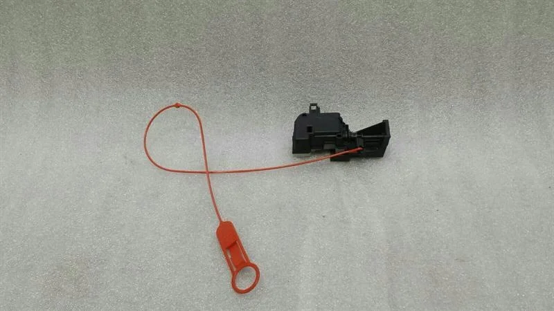 Brandstofklep Actuator Mercedes CLS W218 A2048200072 thumbnail 4