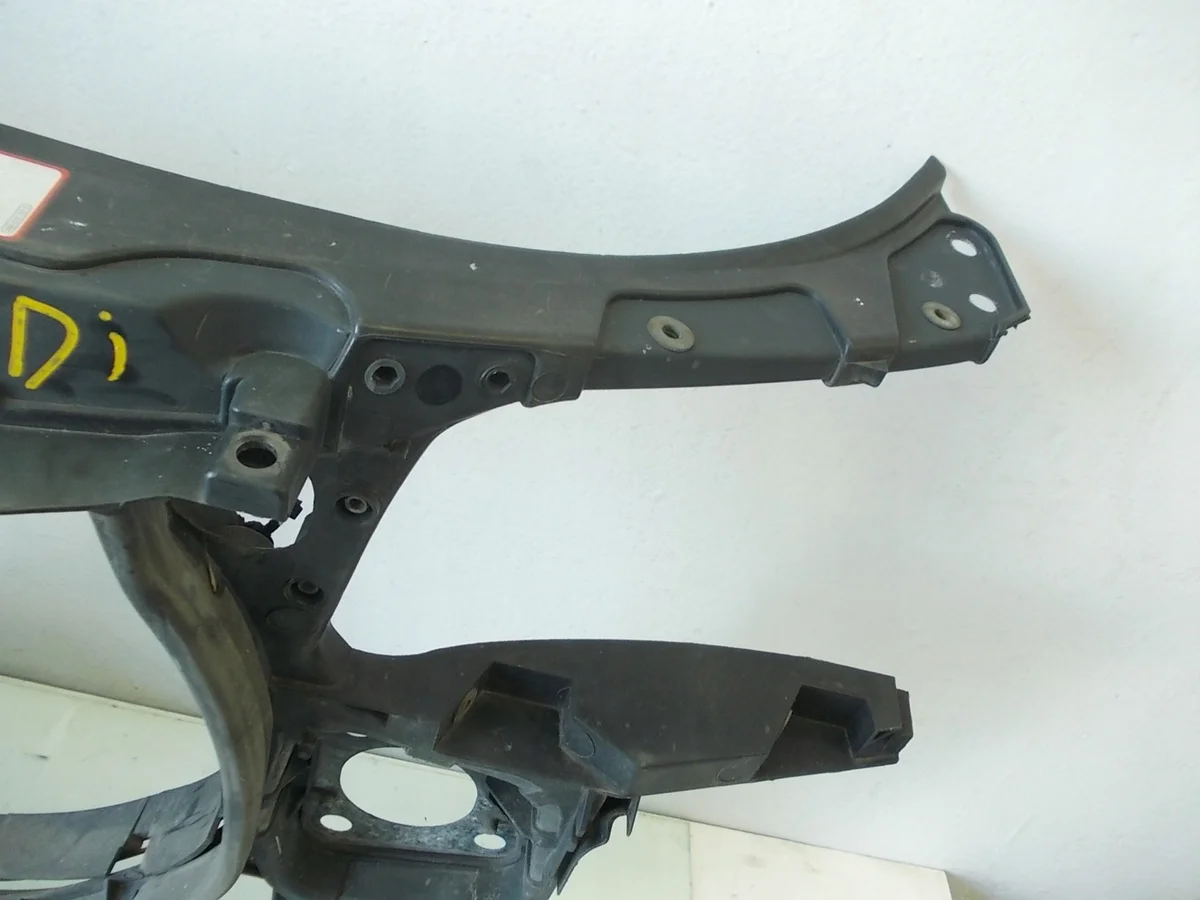 Audi A4 B6 Front Traverse 8E0805594 image 6