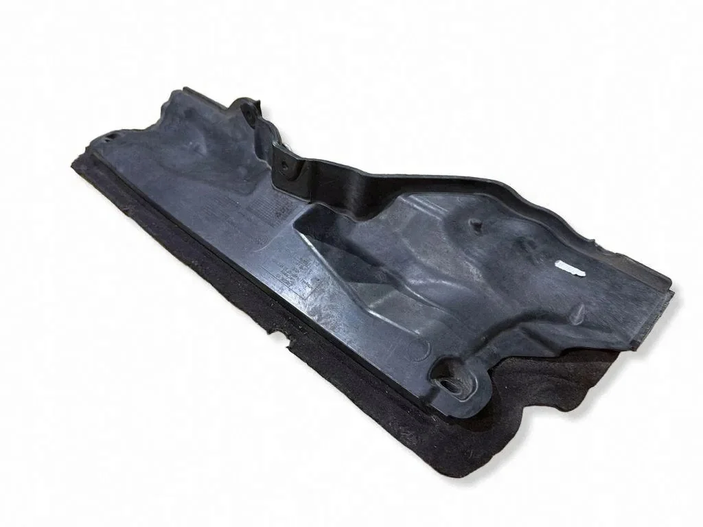 BMW 7 F01 Motorrumsdel 51757188420 image 4