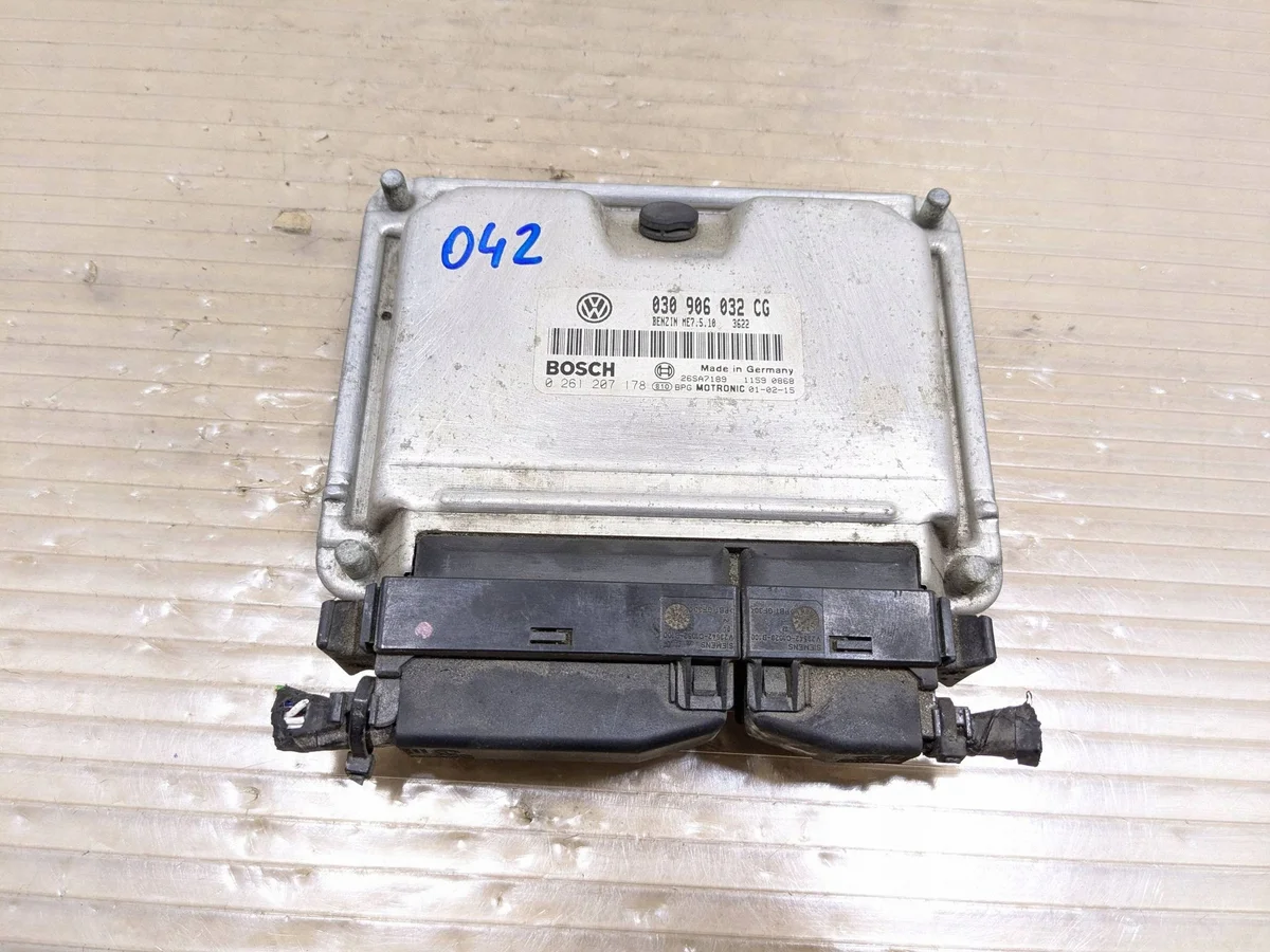 Unidade de Controle Motor VW Polo 6N 030906032CG