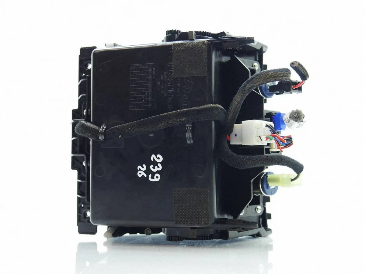 Puerto USB AUX Kia Sorento III 84680-C5500 image 3