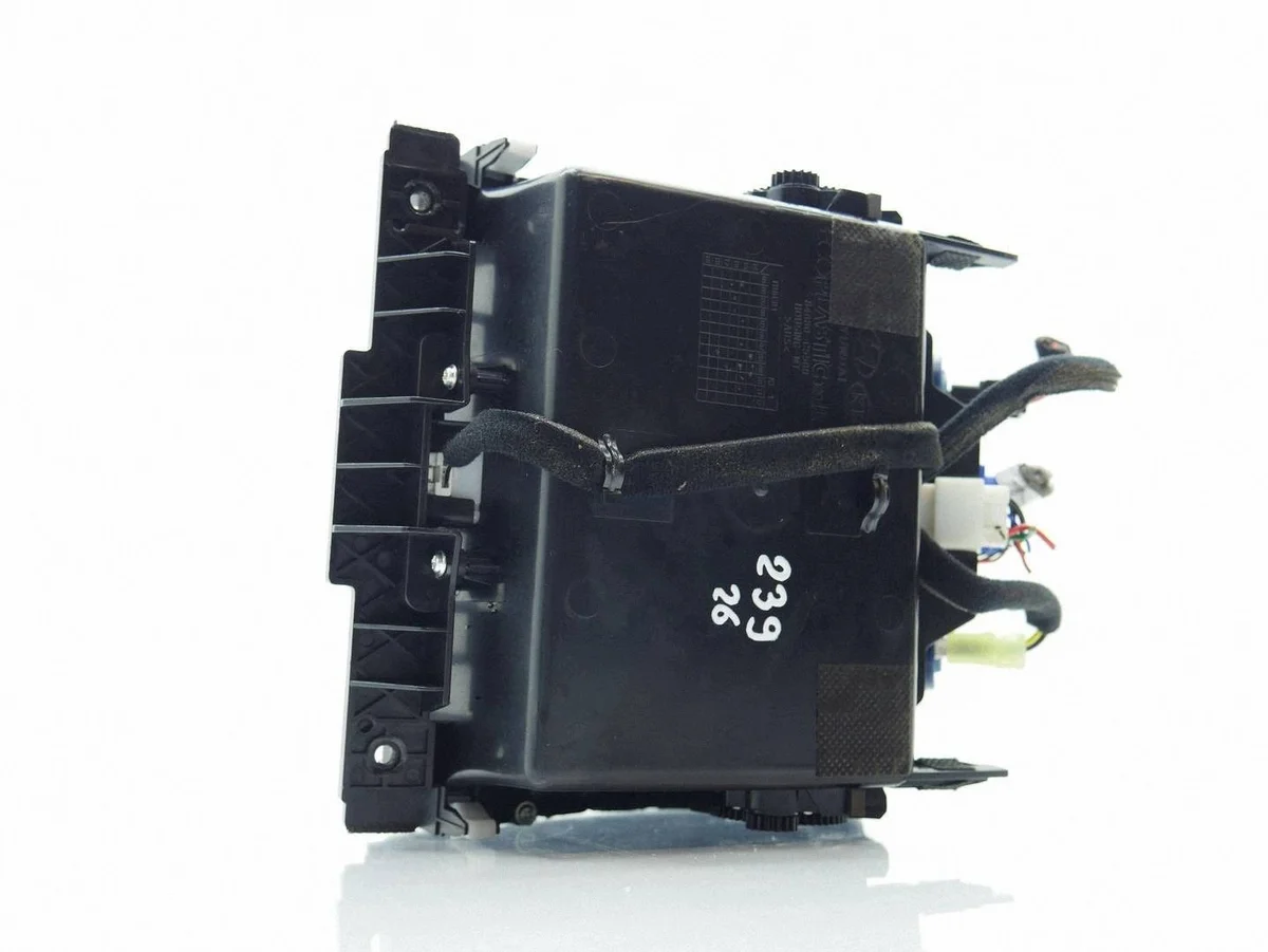 Puerto USB AUX Kia Sorento III 84680-C5500 image 4