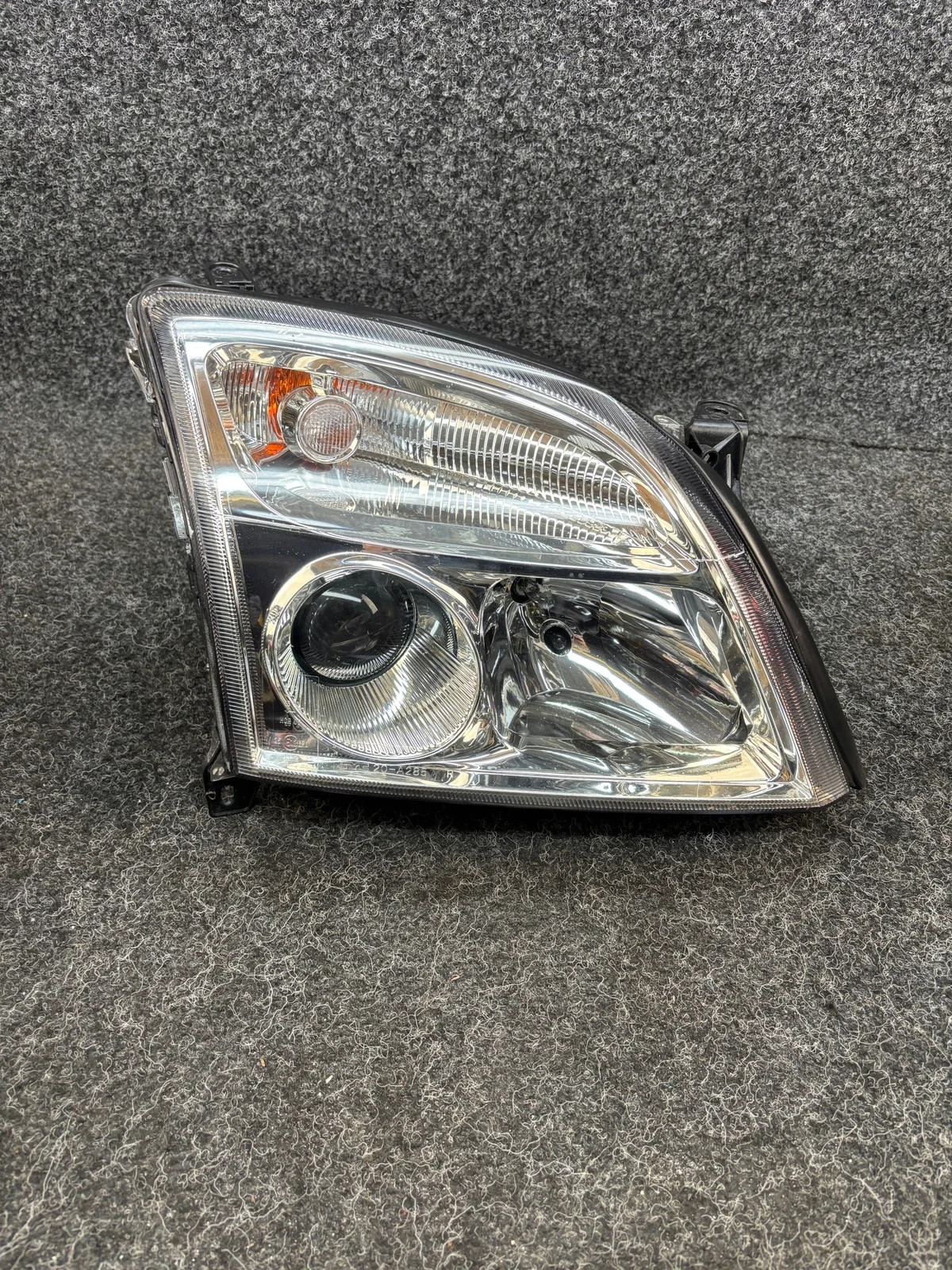 Opel Vectra C etuvalaisin oikea