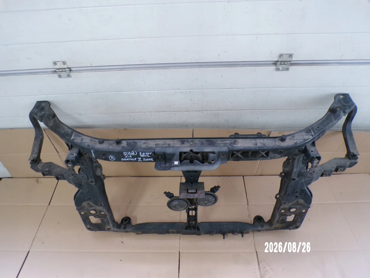 Kia Sportage II 2.0 16V voorbalk gebruikt