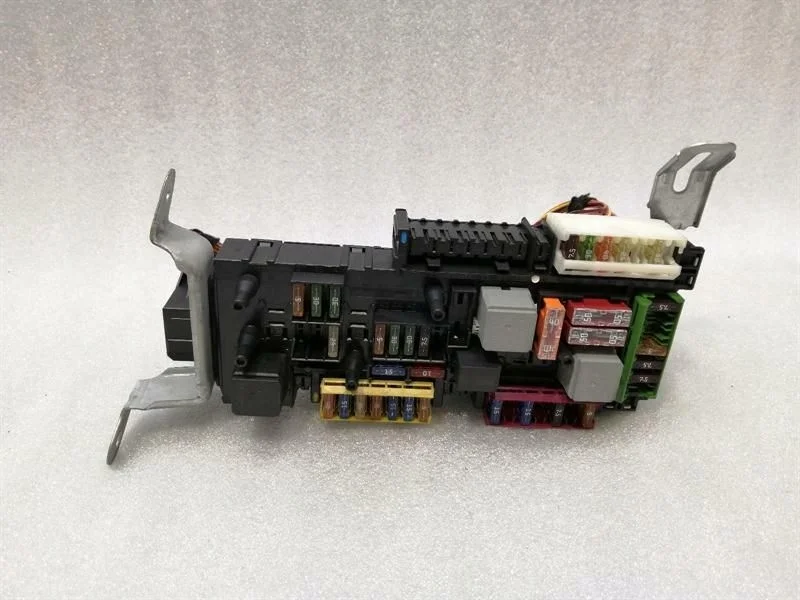 Caixa de Fusíveis Mercedes CLS W218 W212 A2129001406