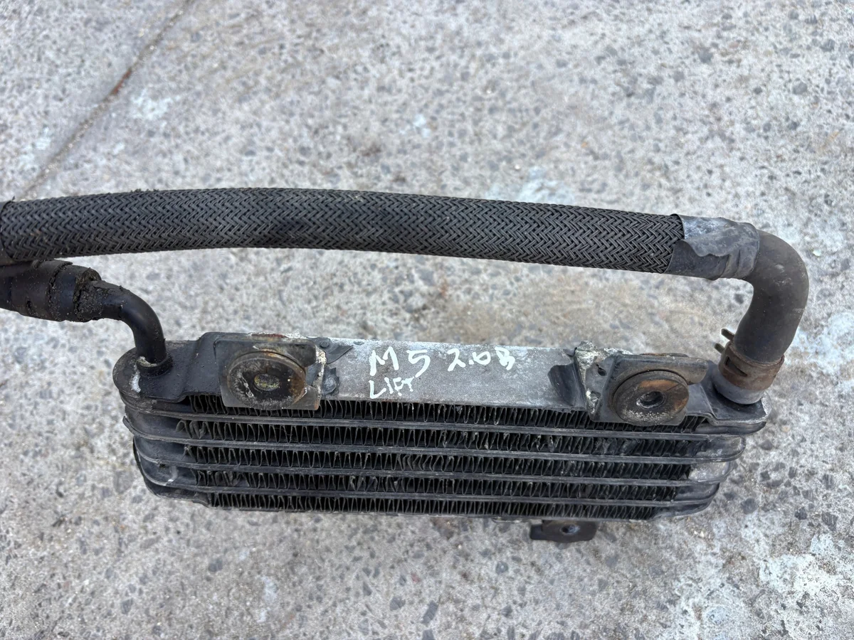 Radiador Aceite Mazda 5 2.0 Gasolina Usado image 4