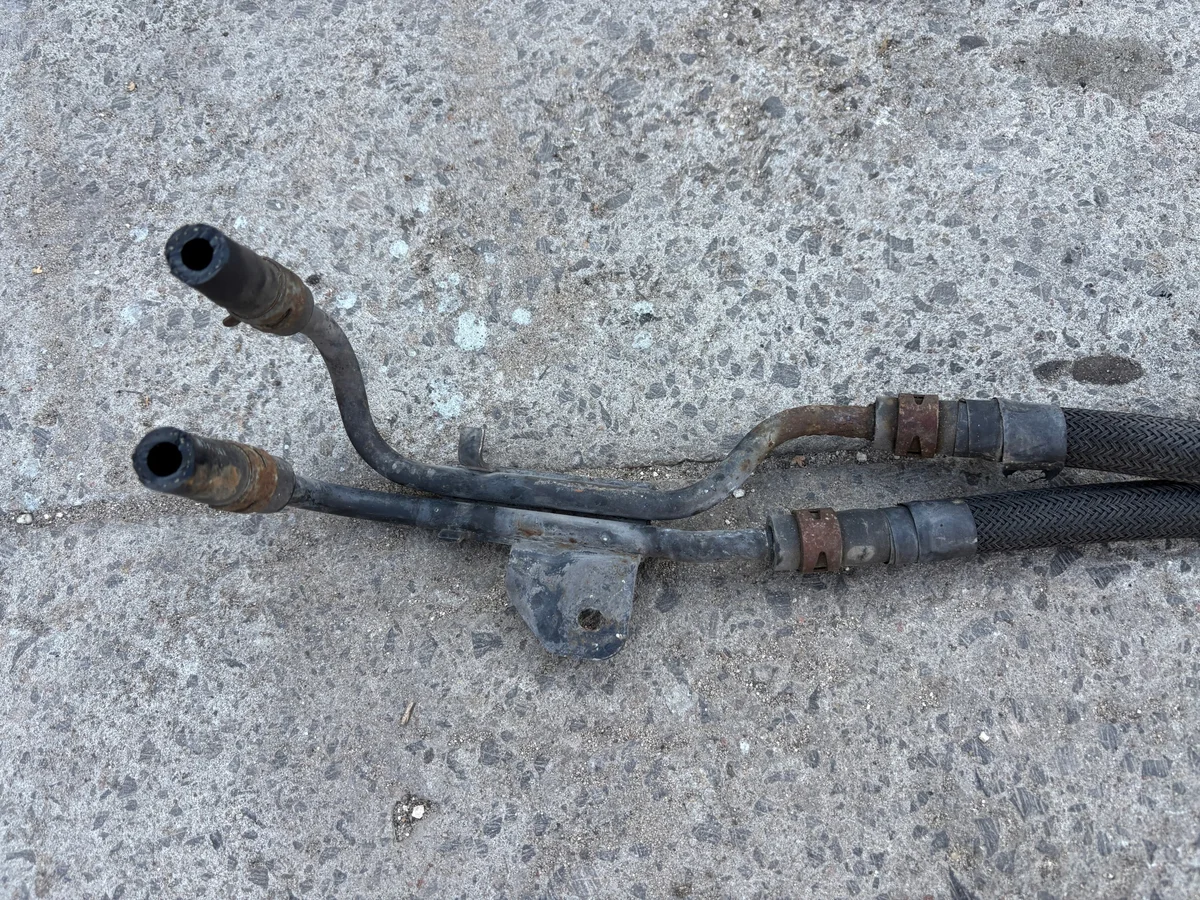 Radiador Aceite Mazda 5 2.0 Gasolina Usado image 5