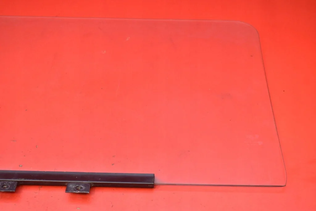 Seitenfenster vorne rechts VW T3 Doka image 7