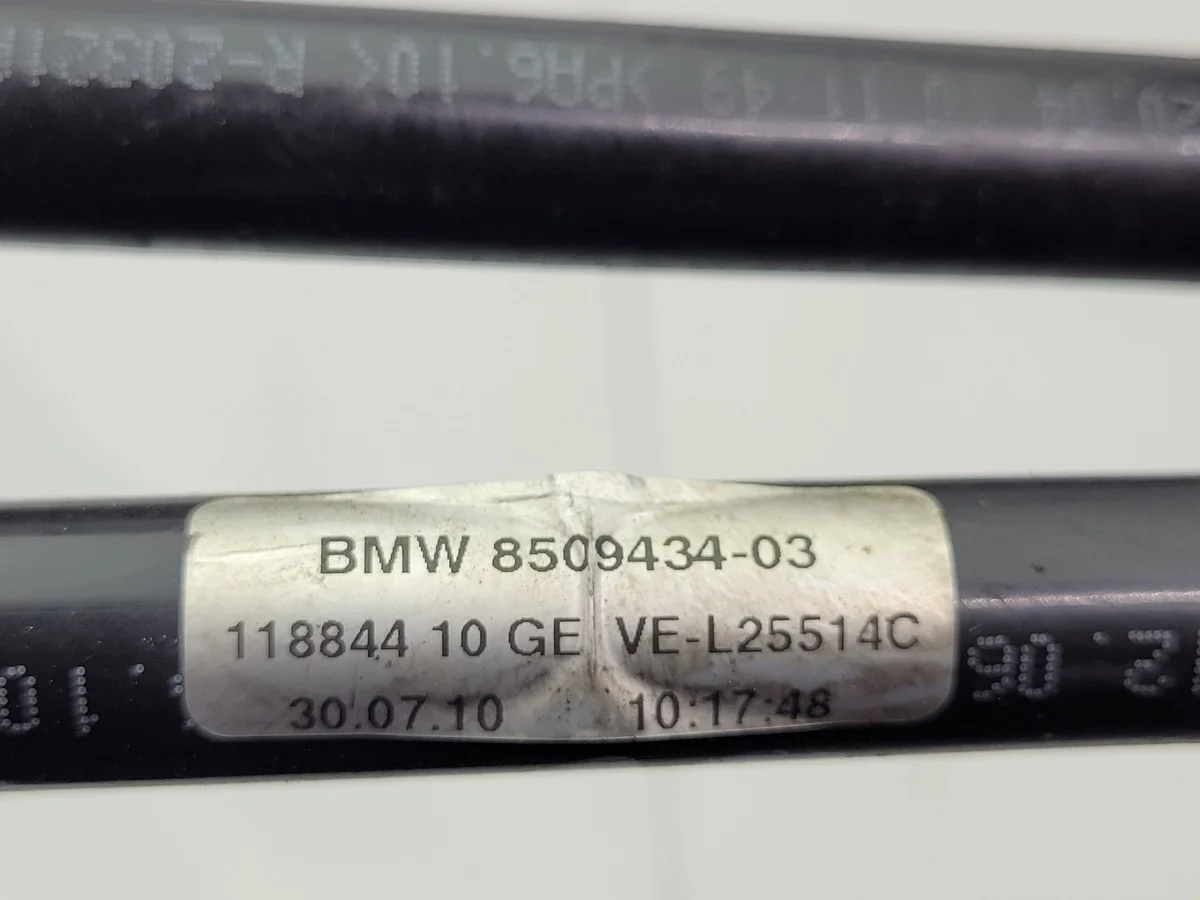 Tubo refrigerador aceite BMW X6 E71 17228509434 image 6