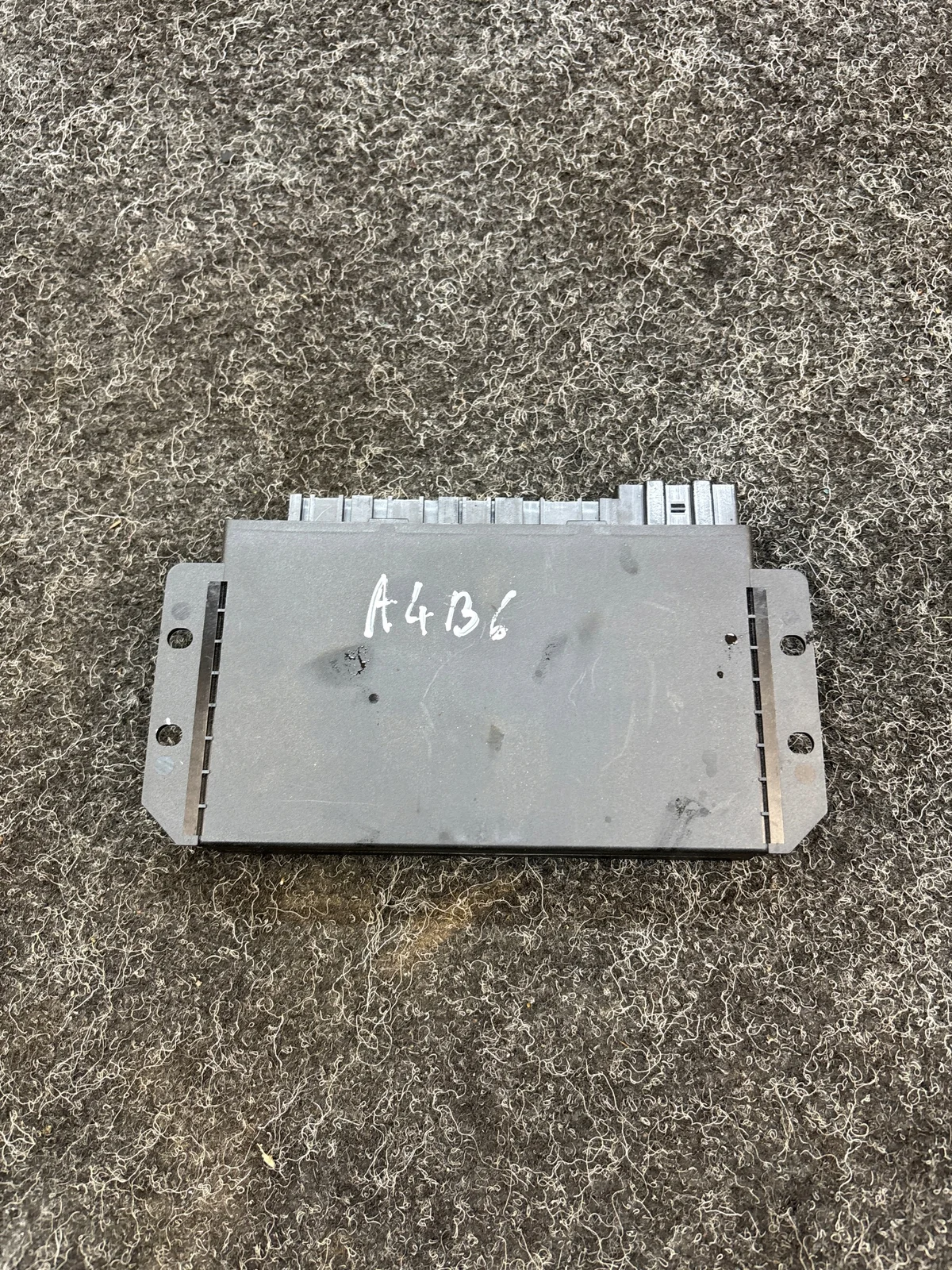 Audi A4 B6 Komfortmodul 8E0959433AD image 4