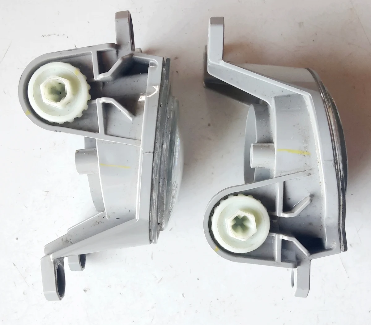 Toyota Yaris Scheinwerfer links/rechts gebraucht image 4