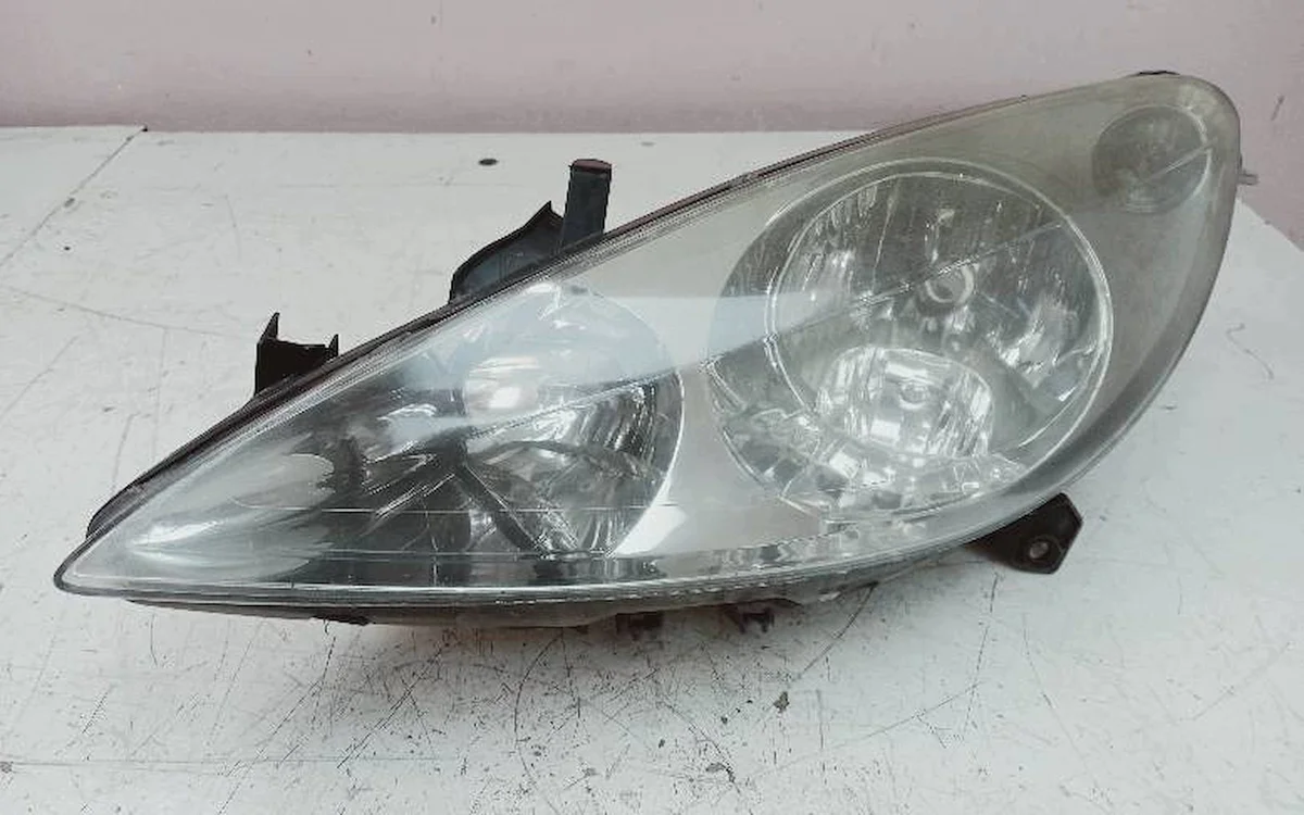 Faro delantero izquierdo Peugeot 307 42450711