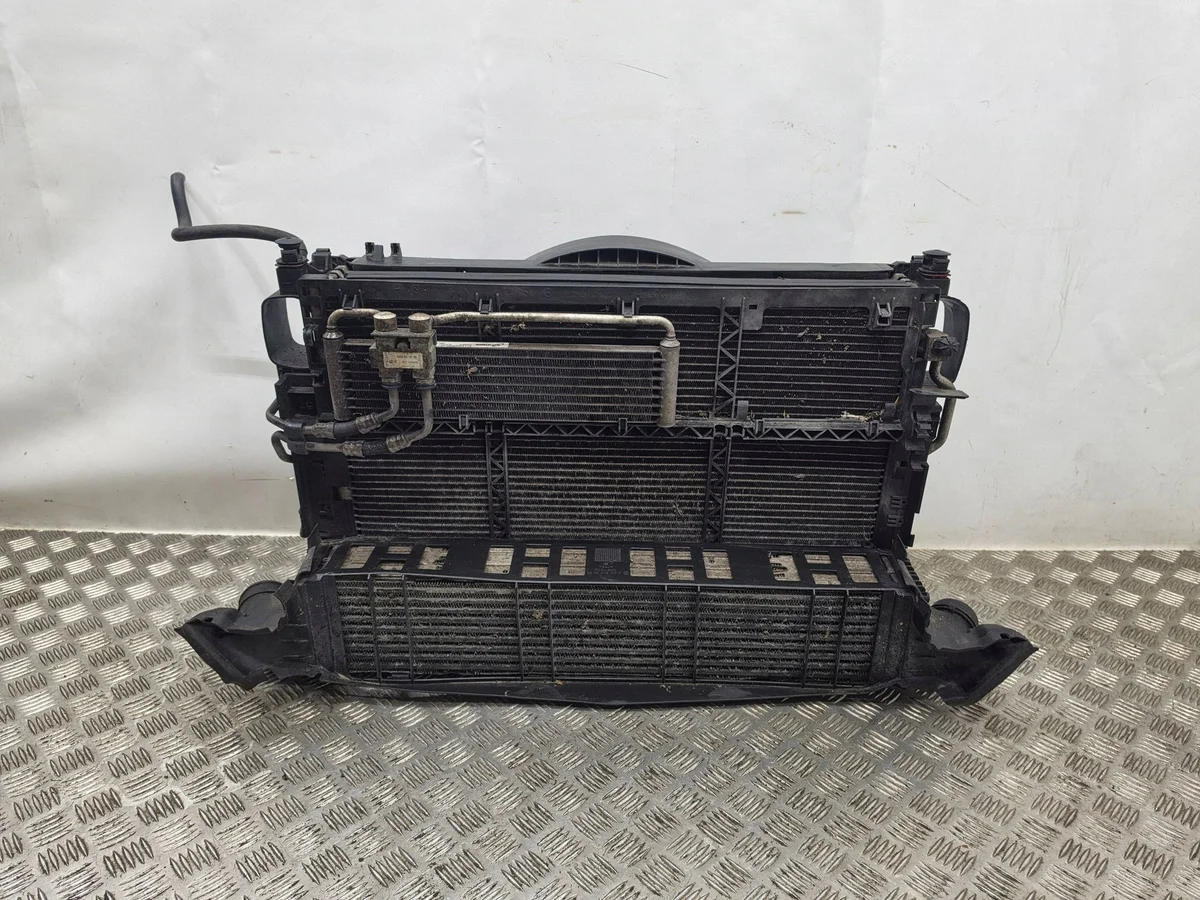 Kühler für Mercedes CLS C218 Diesel image 9