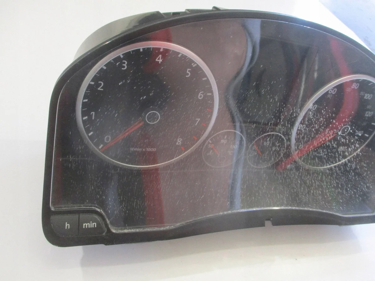 VW Golf V Instrumentpanel 1.9 TDI BKC image 3