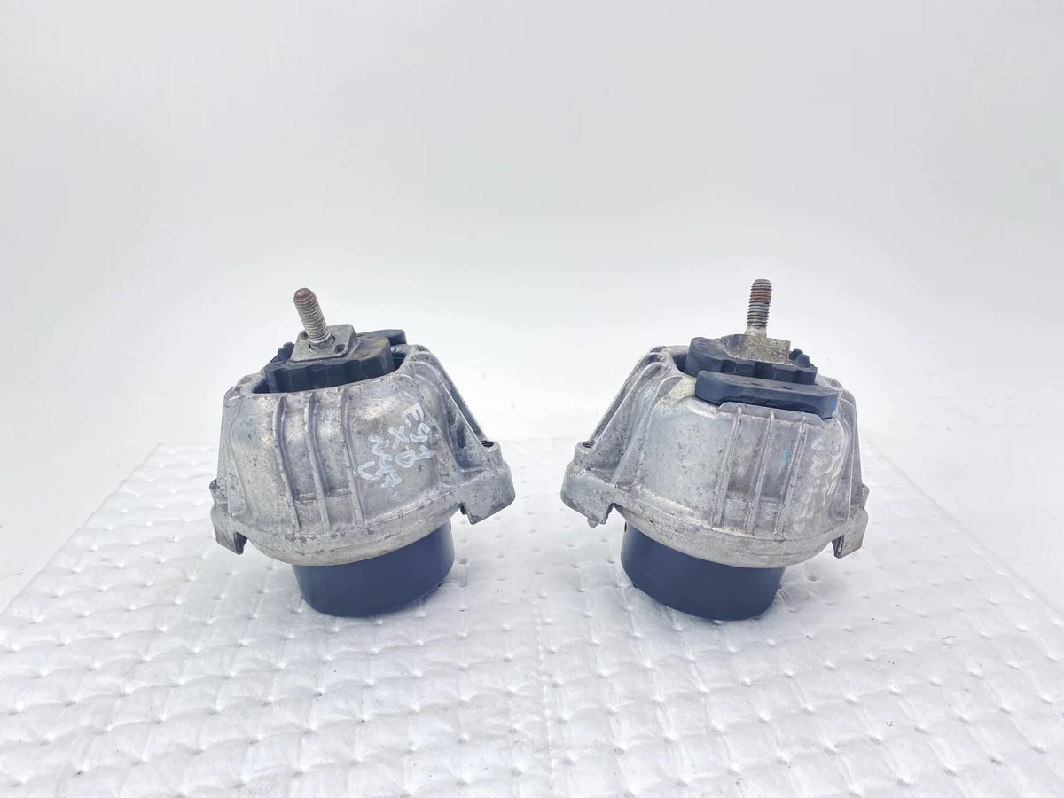 BMW 3 E92 E93 Motorfäste 22116773742