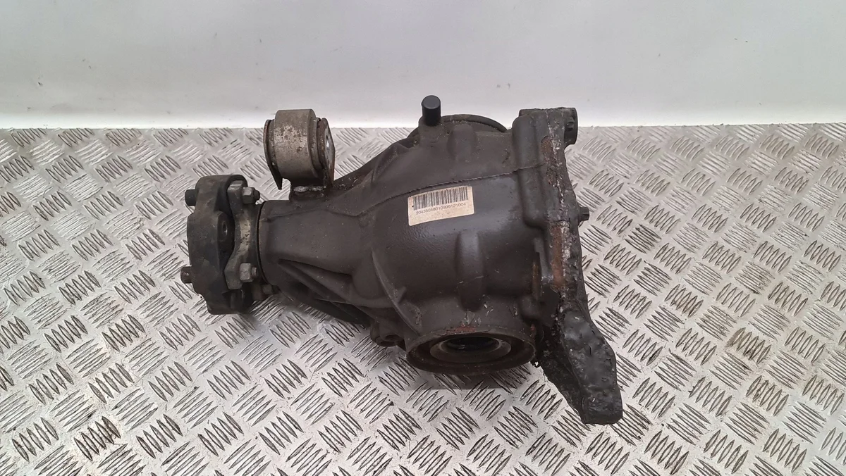 Differential hinten Mercedes C W204 2043504801 image 3