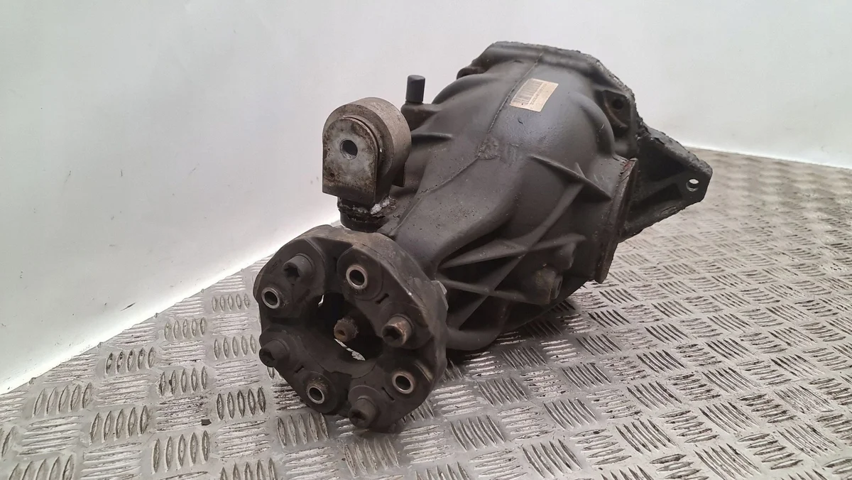 Differential hinten Mercedes C W204 2043504801 image 6