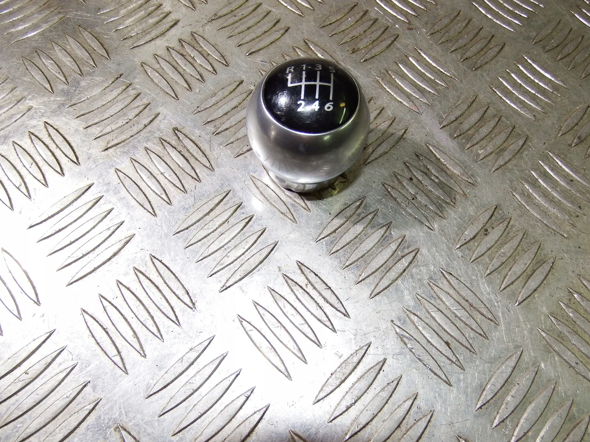 Pommeau de levier de vitesses Renault Laguna III 70917892