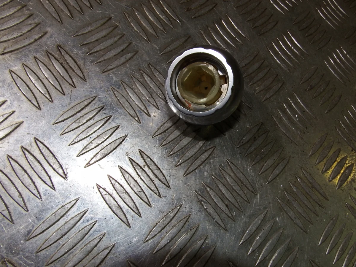 Pommeau de levier de vitesses Renault Laguna III 70917892 image 3