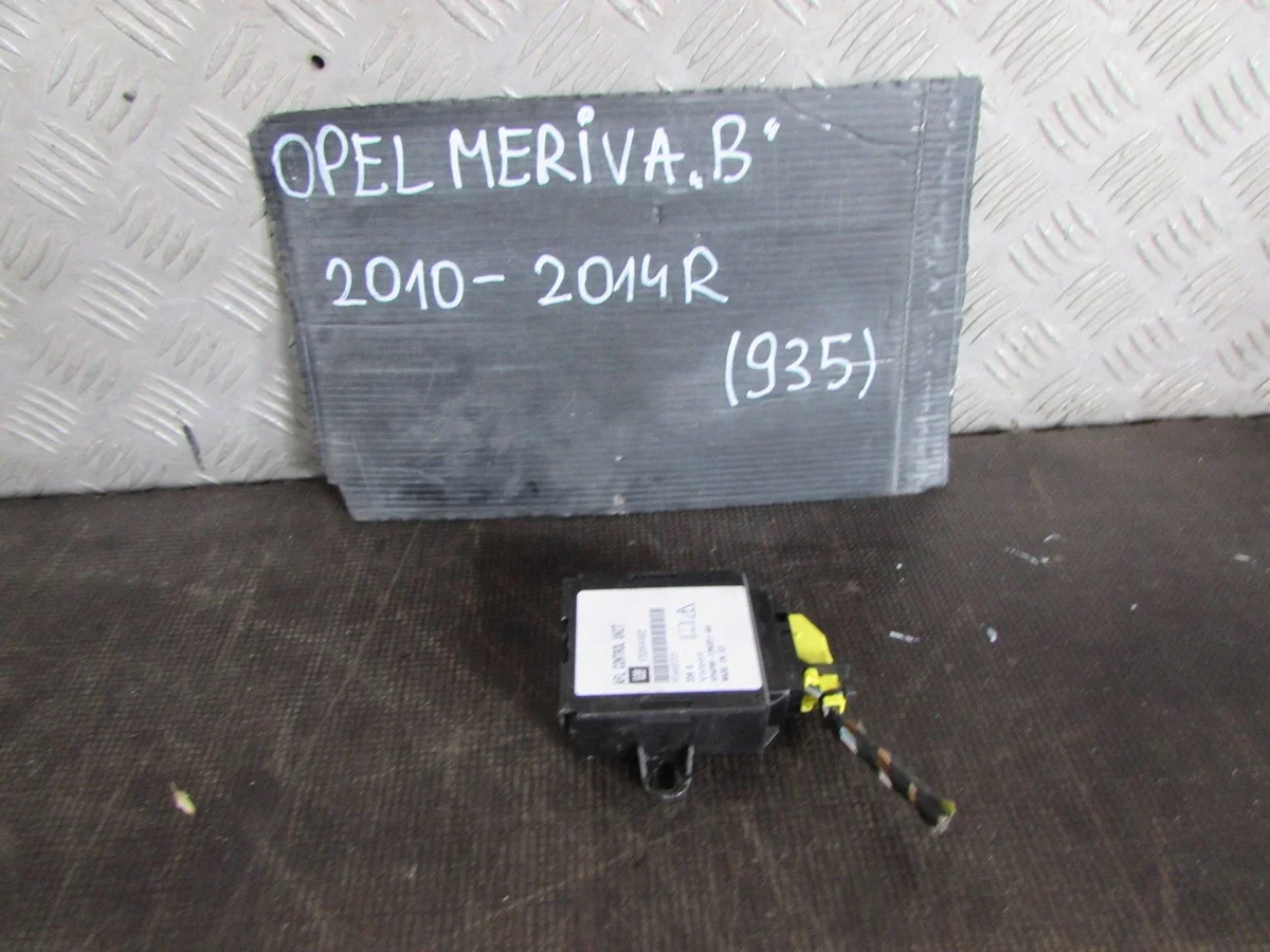 Módulo Luzes Opel Meriva B II 13354492