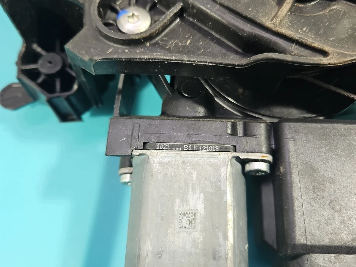 Fensterheber Vorne Rechts Peugeot 5008 II 9830389280 image 8