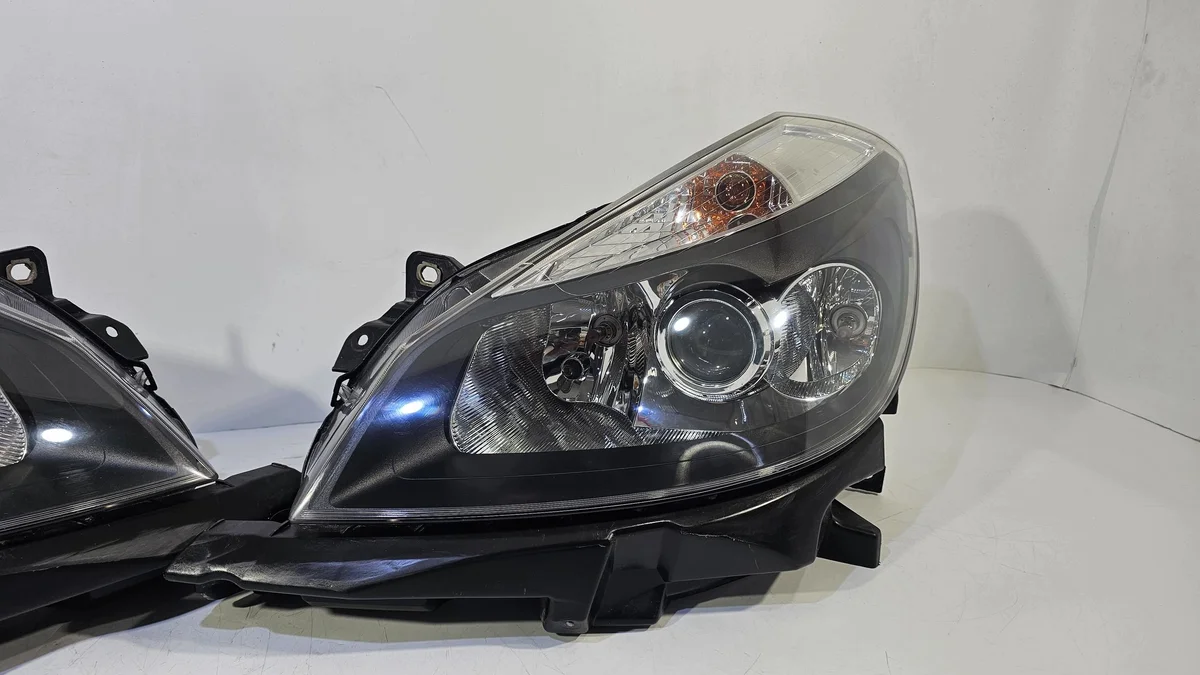 Renault Clio III Lámpara Izquierda/Derecha Xenon image 5