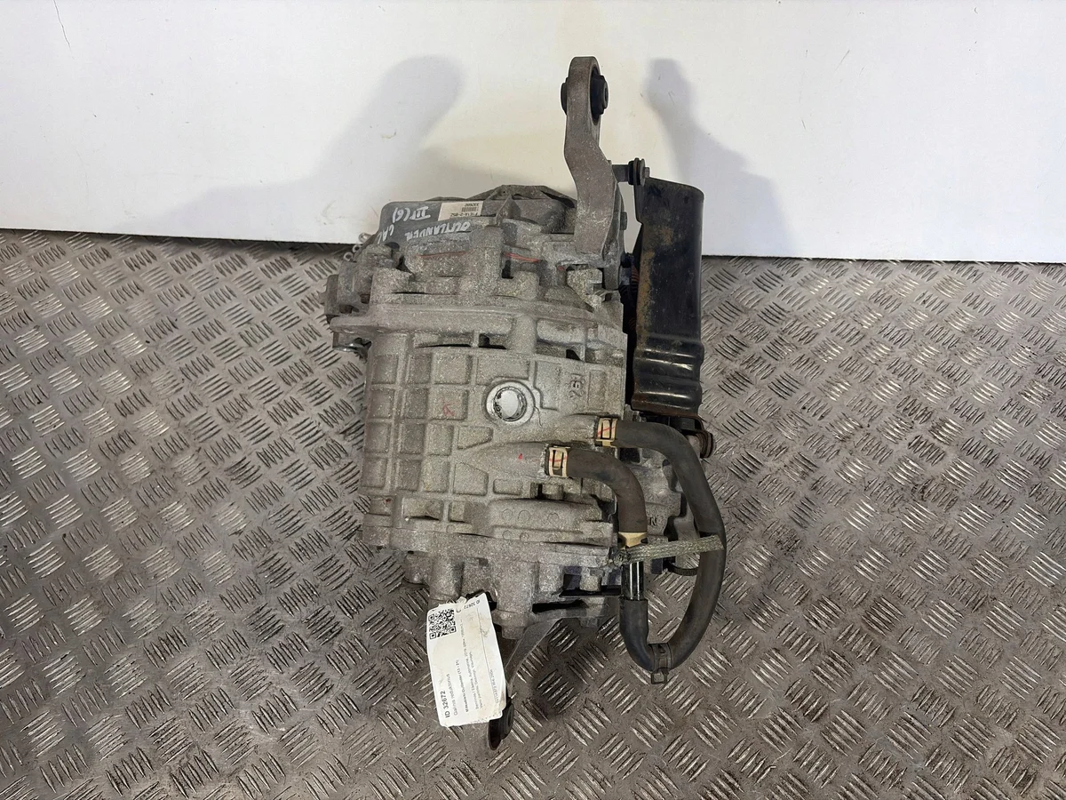Takadiffer 9411A072 Mitsubishi Outlander image 4