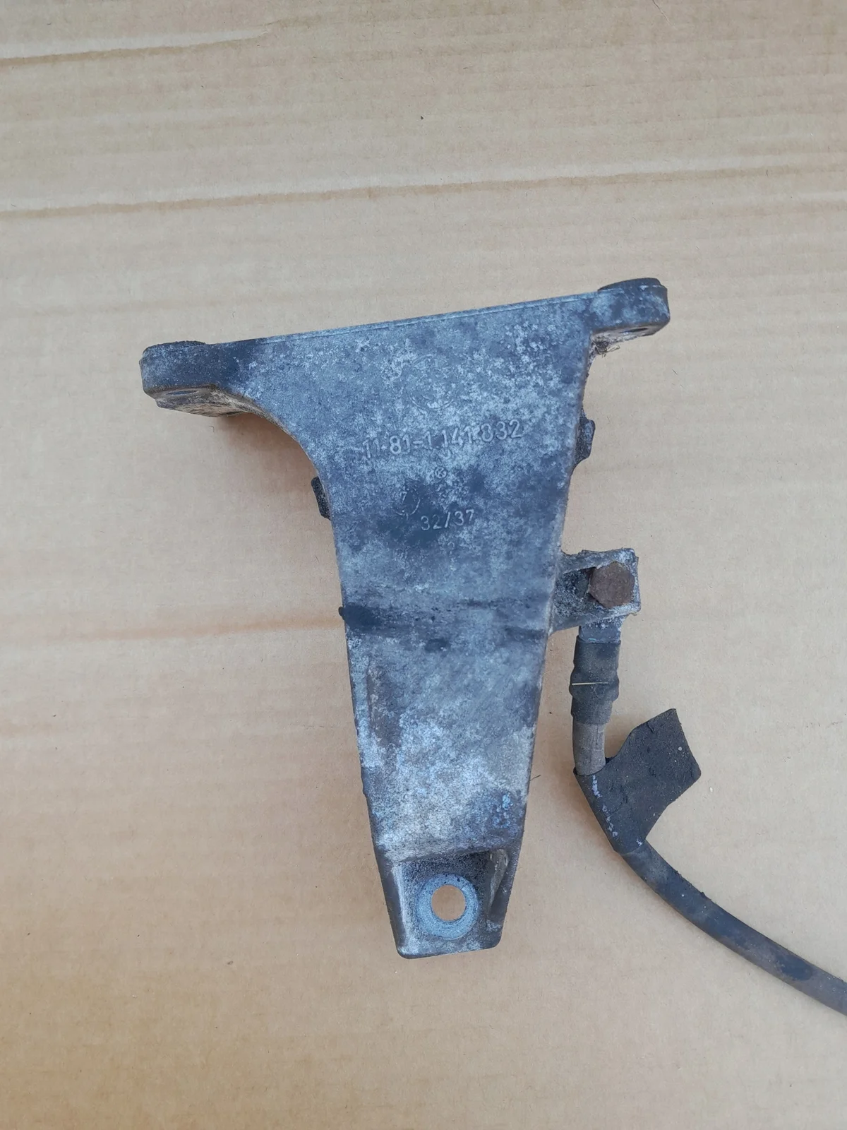 BMW E36 Motorhalter 1.8tds M41D17 image 3