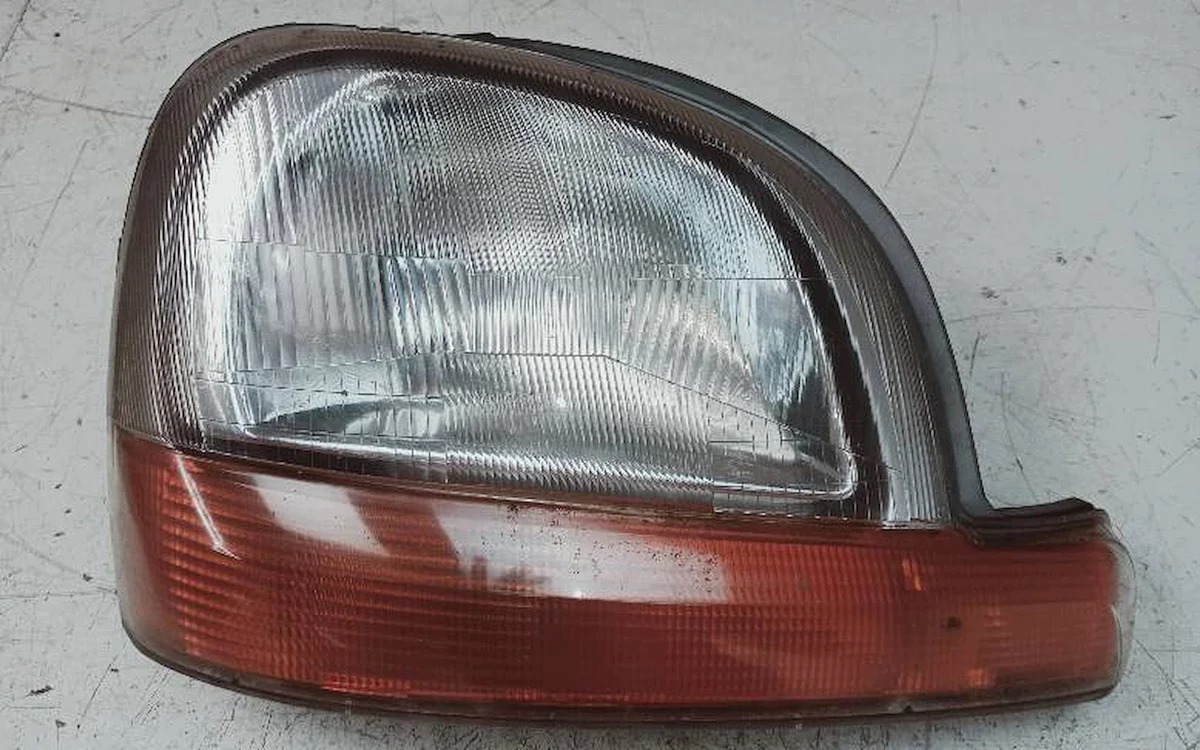 Farol Dianteiro Direito Renault Kangoo Usado