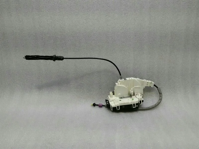 Fechadura Porta Dianteira Direita Mercedes CLS W218