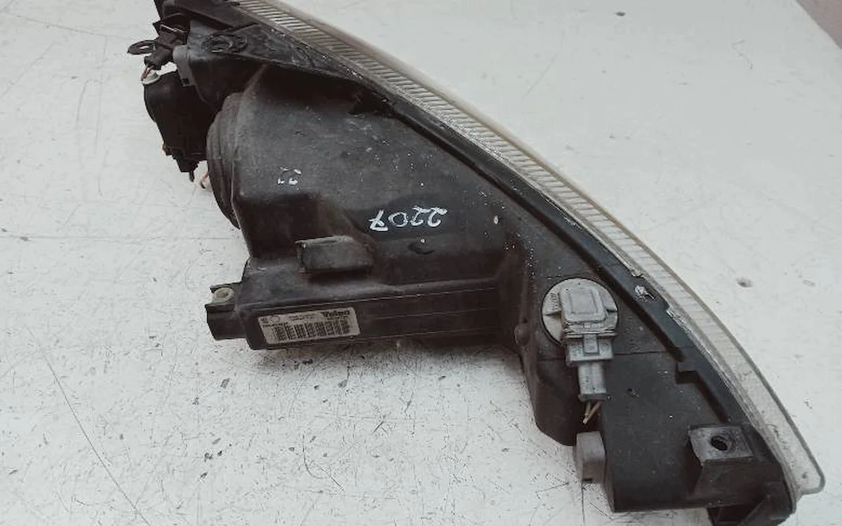 Peugeot 206 Scheinwerfer Links gebraucht image 4