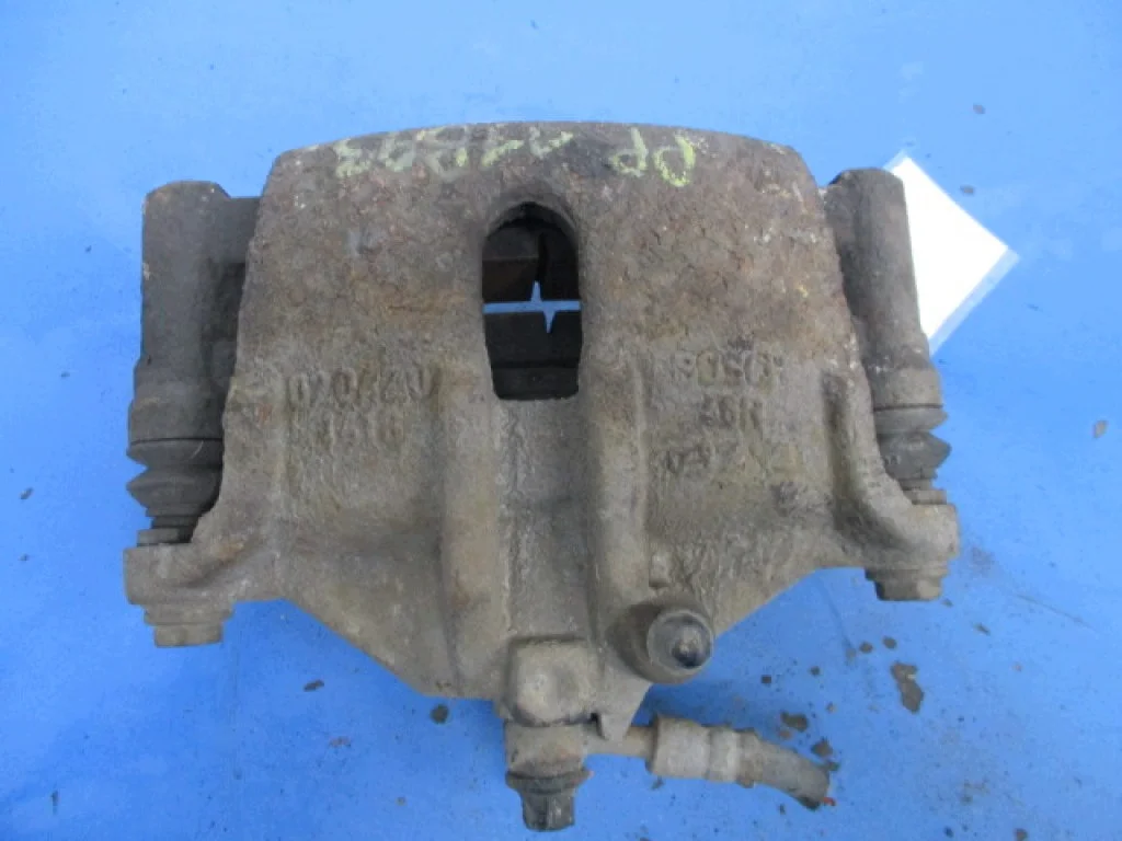 OPEL AGILA 1.2 Étrier Frein Droit image 3