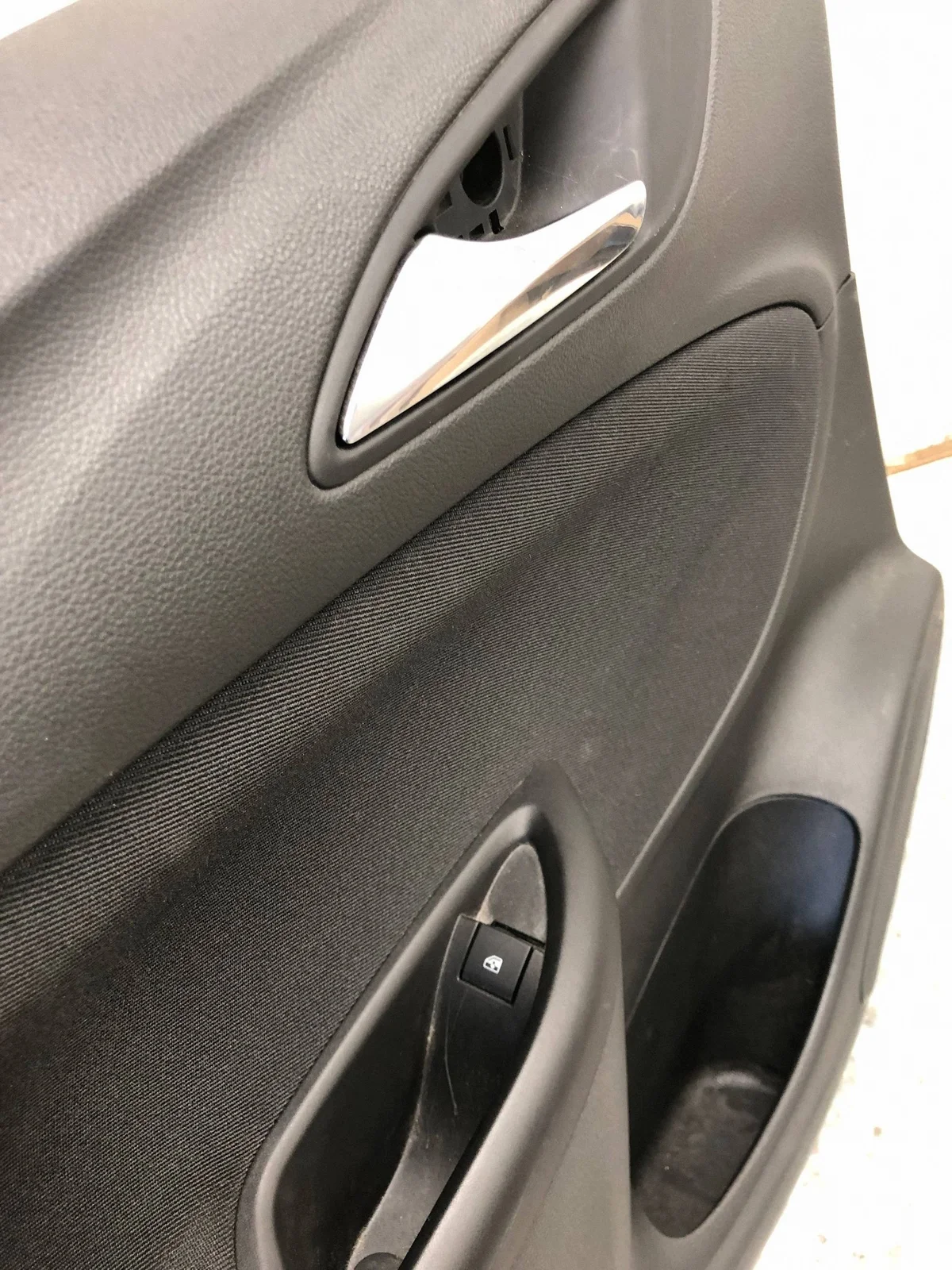 Seitenverkleidung Tür hinten links Opel Astra K Kombi 2514588 image 4