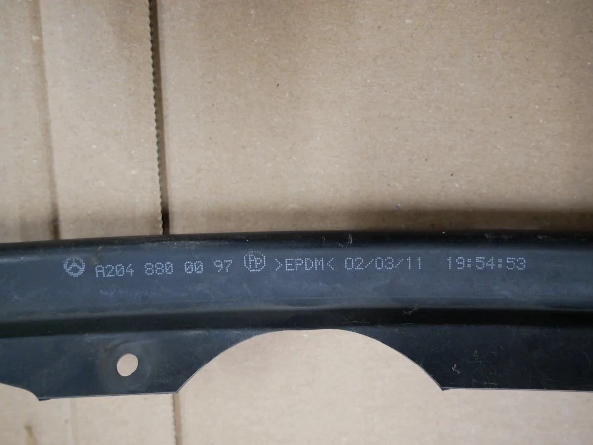 Dichtung Motorhaube Mercedes W204 A2048800097 image 4