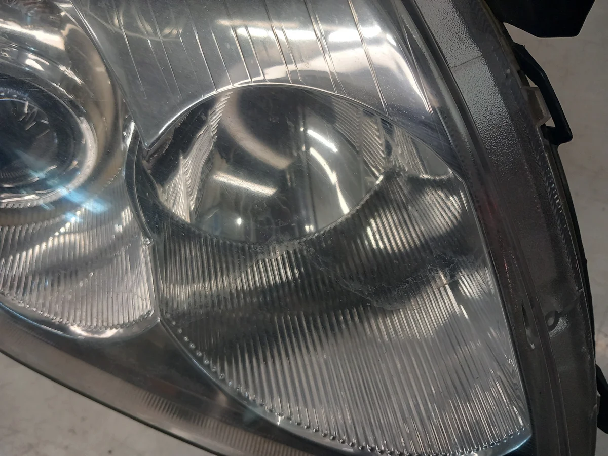 Phare avant droit Toyota Avensis TYC 20-A369R image 3