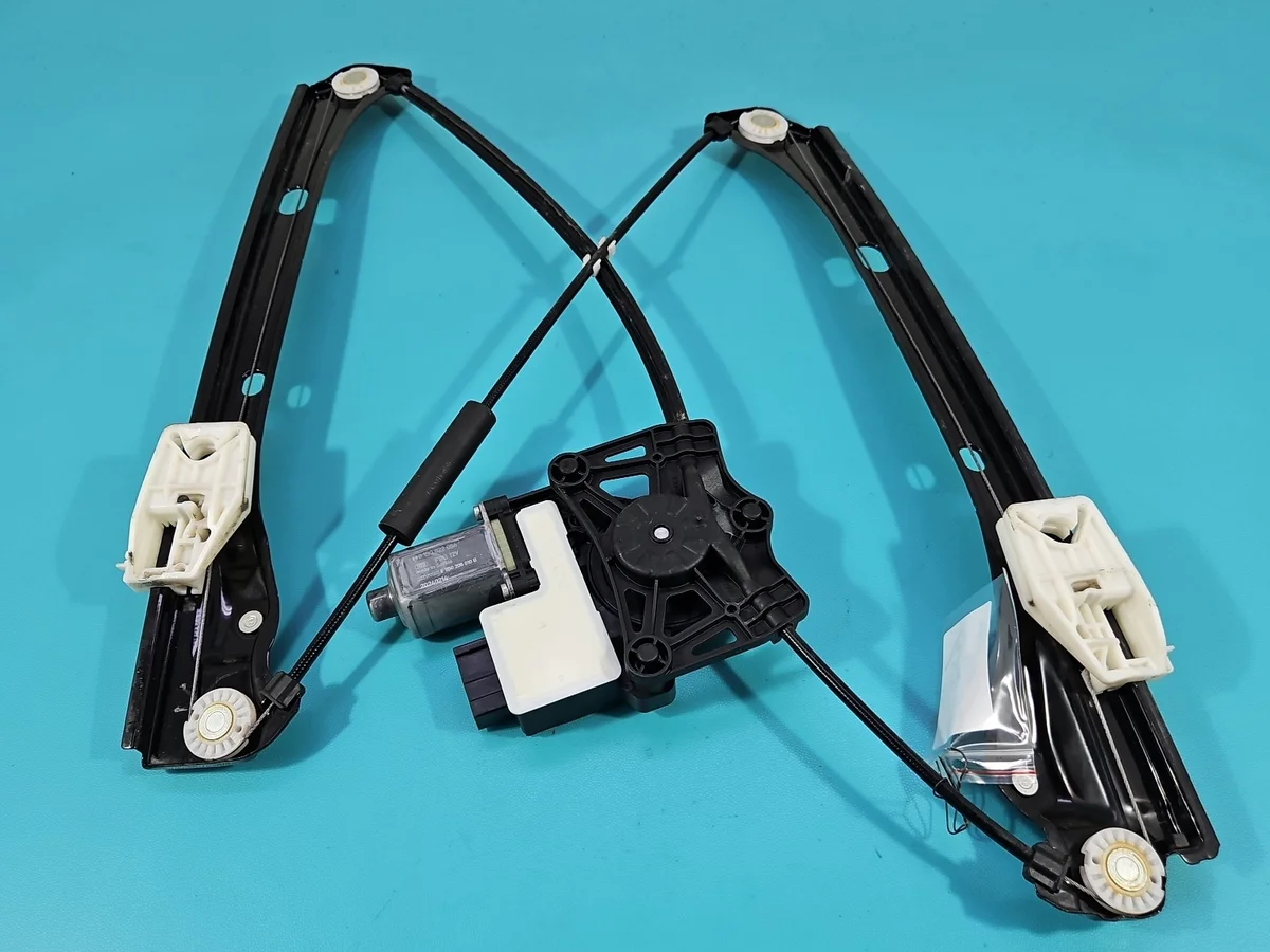 Fönsterhiss fram höger Skoda Fabia IV 6VA837462