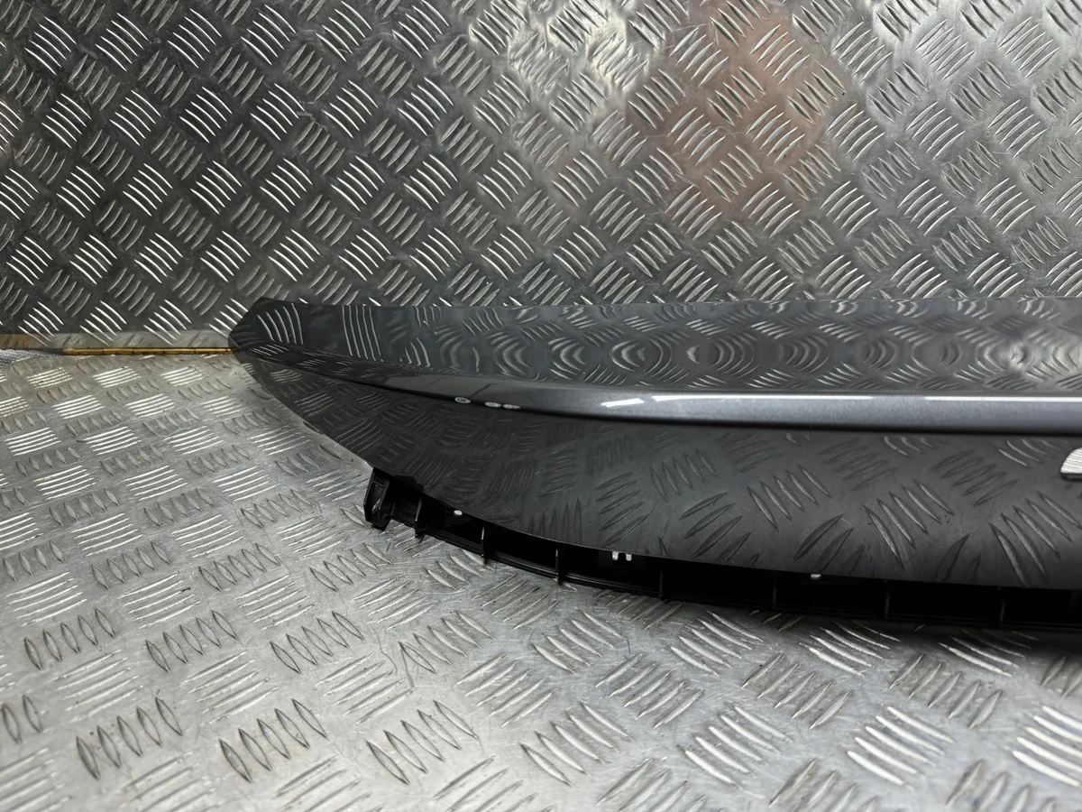 Subaru BRZ GR86 Heckspoiler-Taste gebraucht image 3