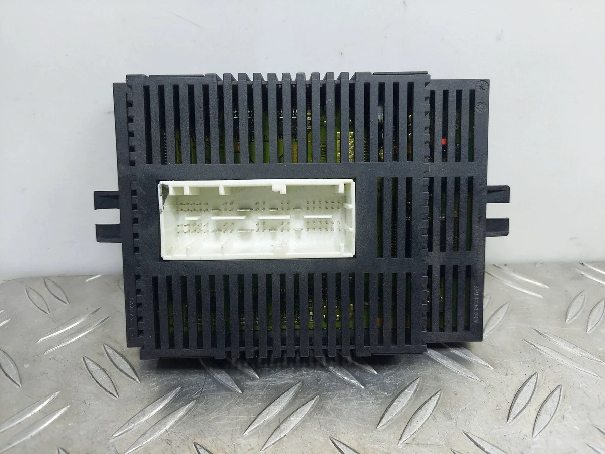 Module de feux BMW E60 E61 6948578
