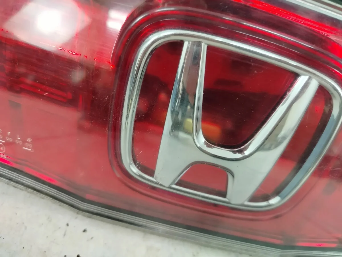 Honda Civic UFO Blenda Portón Trasero image 7