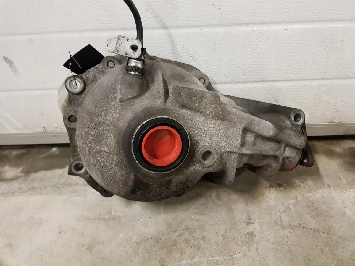 Etuakselin tasauspyörästö BMW X5 E70 31507612956