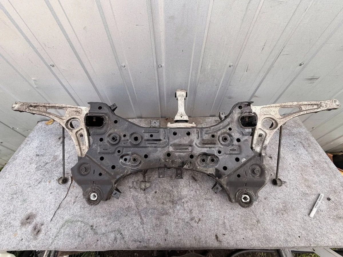 Kia 62401-G5100 Gebraucht image 4