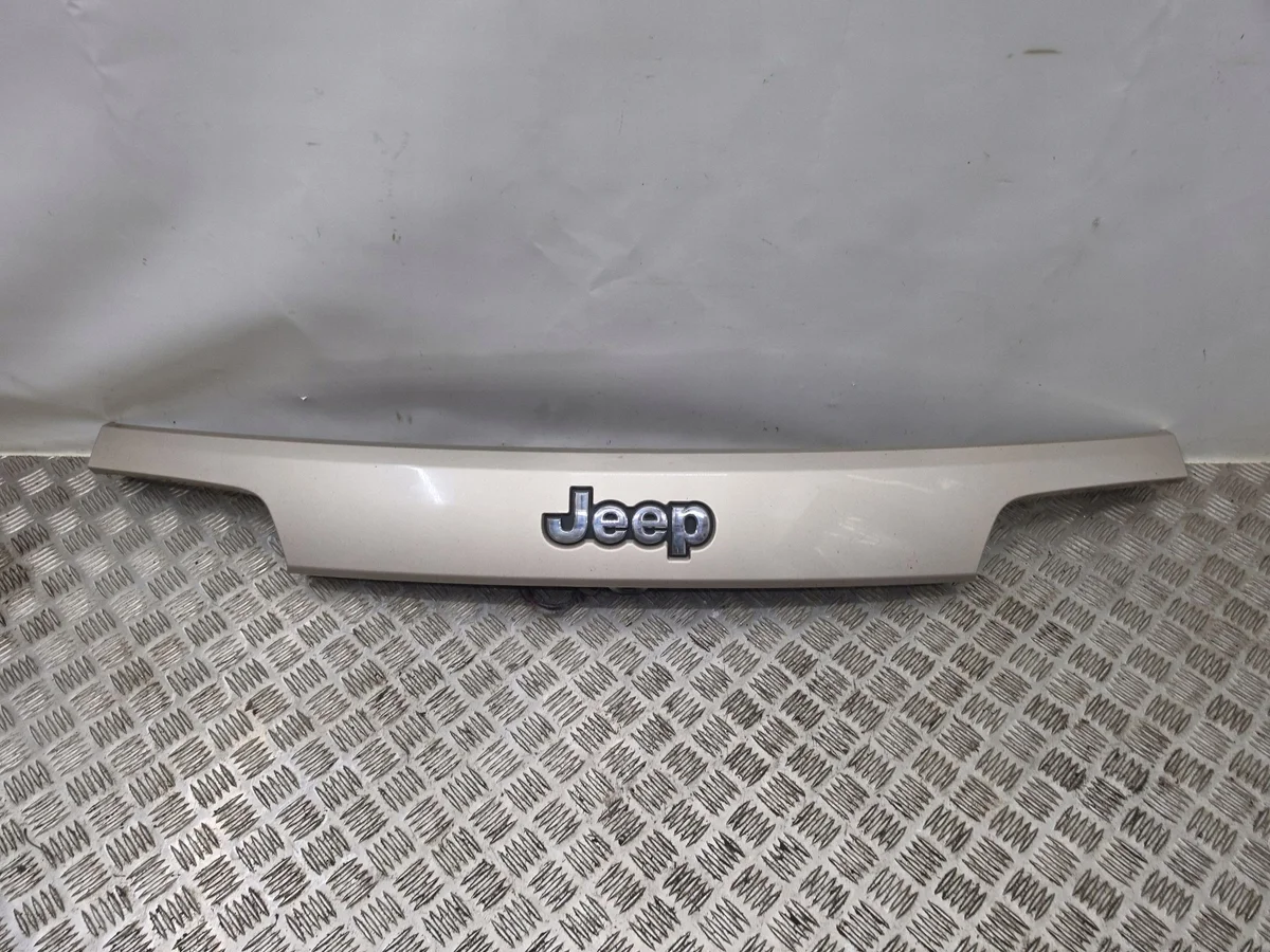 Jeep Grand Cherokee 2017 : Lampe Plaque