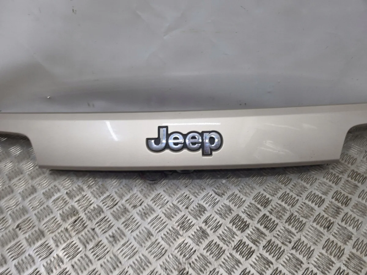 Jeep Grand Cherokee Kennzeichenleiste 1WD55TRMAD image 6