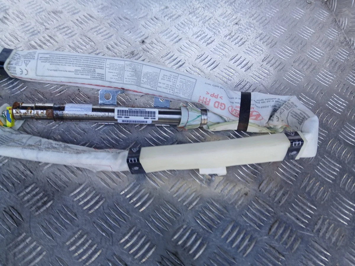 Hyundai i30 II Airbag-Vorhang Rechts image 4