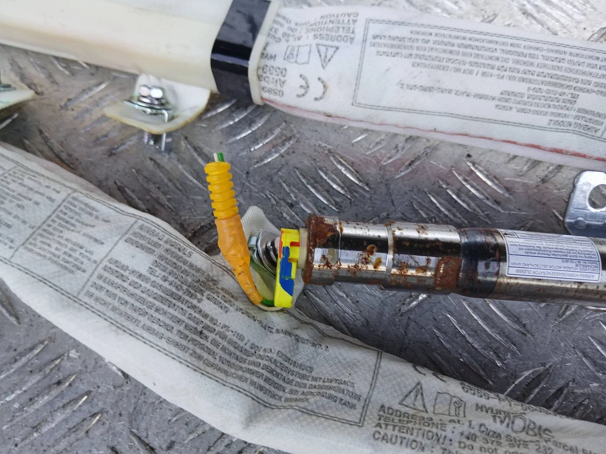 Hyundai i30 II Airbag-Vorhang Rechts image 5