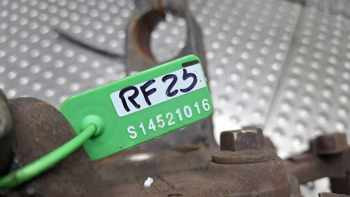 Ford Focus Mk2 C-Max Mk1 Front Left Knuckle image 7