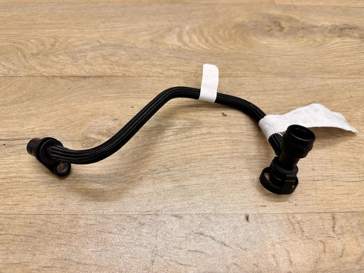 BMW 4 G22 Ontluchtingsslang B48 Motor