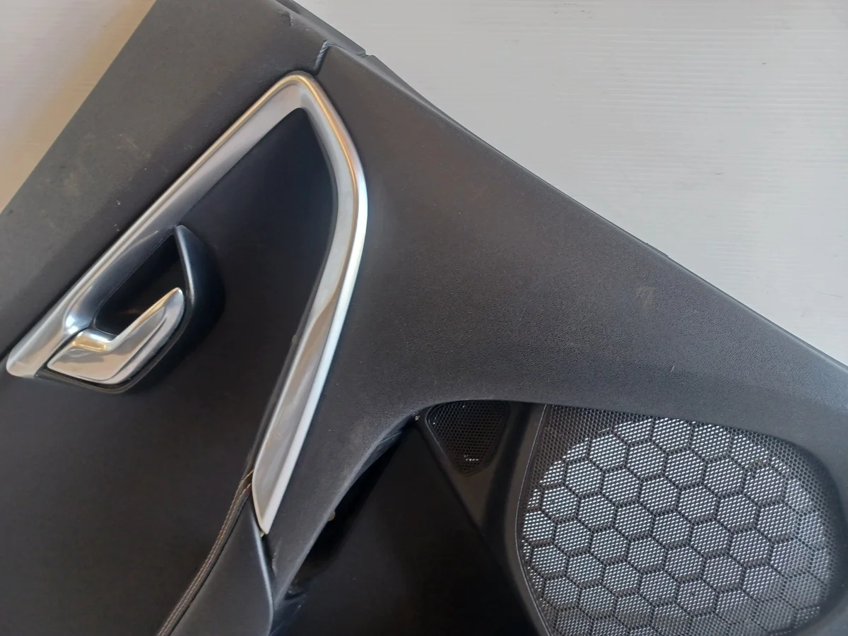 Volvo V40 II Türverkleidung rechts hinten 31384748 image 7